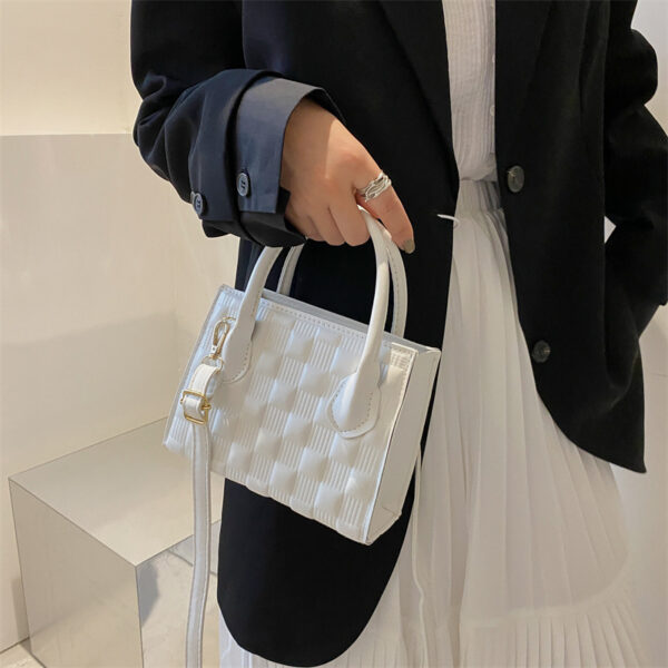 Western Style Small Square Bag Elegant Retro Fashion Shoulder Crossbody - Image 2