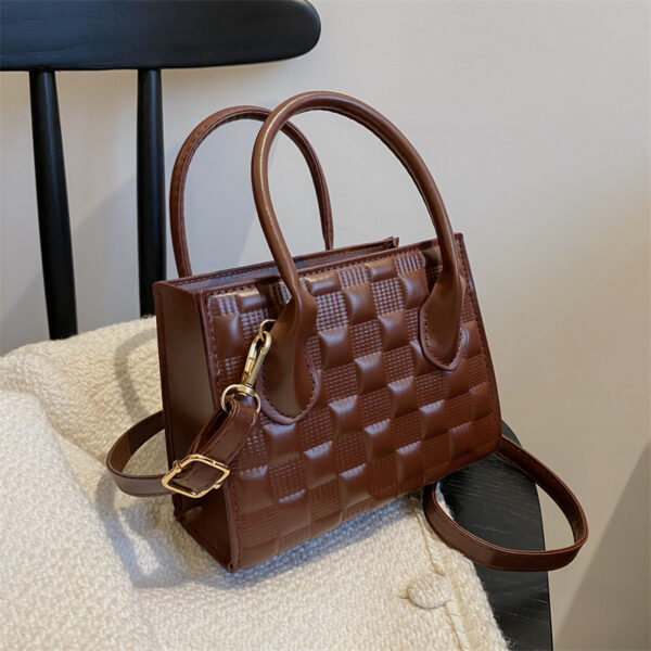Western Style Small Square Bag Elegant Retro Fashion Shoulder Crossbody - Image 3