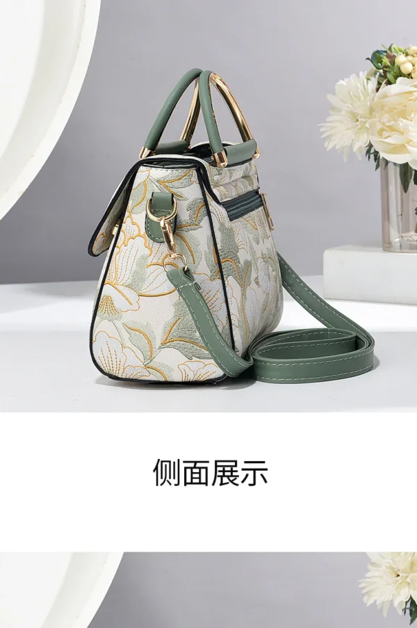 New Women's bags 2025 fashion trend design stripe hit color handbag shoulder bag messenger bag Korean style bag - Image 27