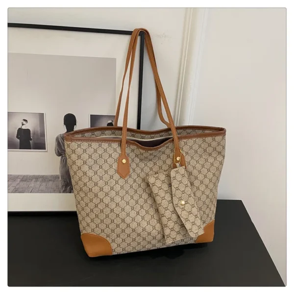 Large-capacity women's bags in Europe and the United States retro shoulder bag classic letters PU commuter handbags women - Image 15